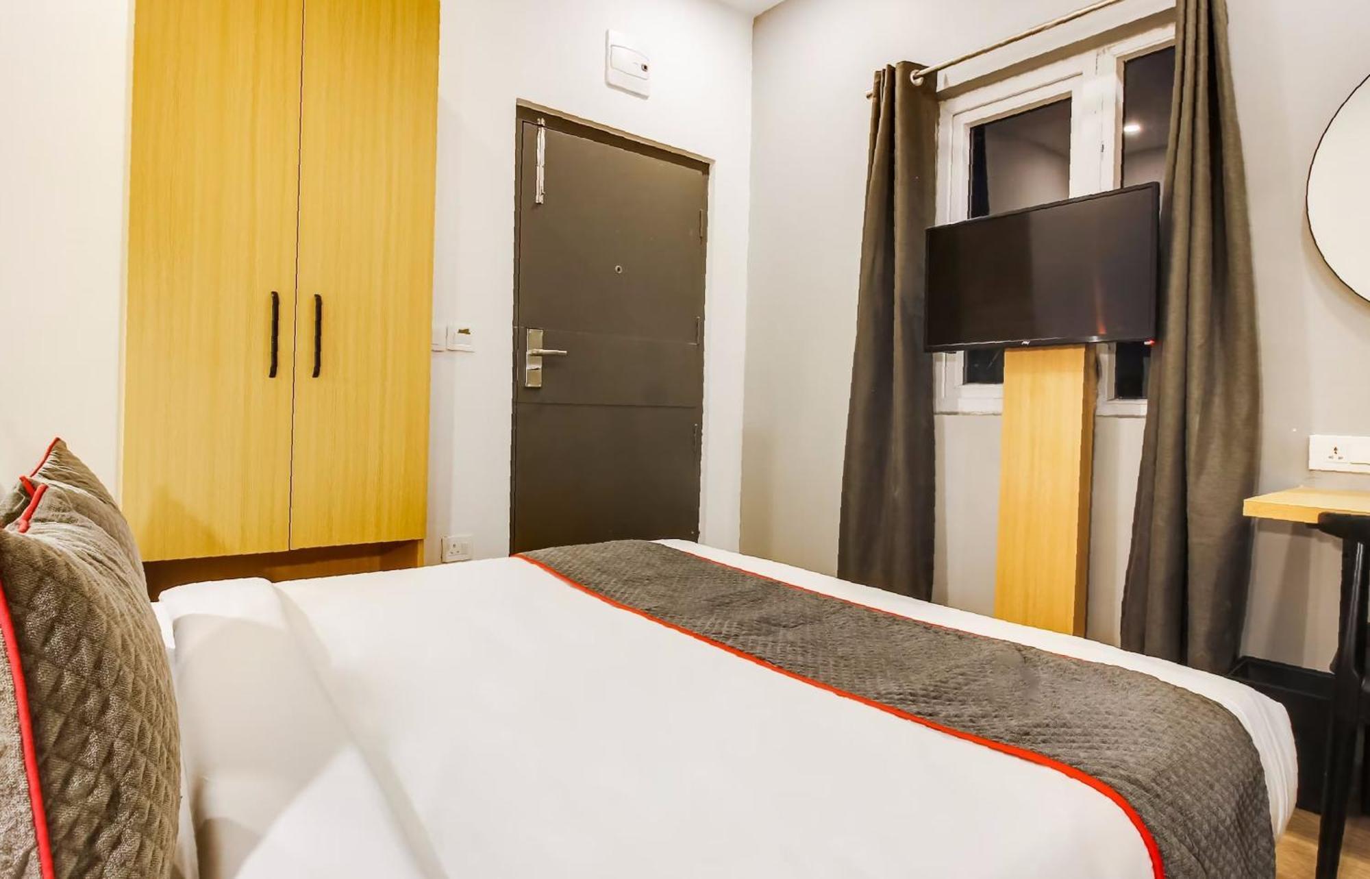 Townhouse De Alphabet Otel Haydarabad Dış mekan fotoğraf