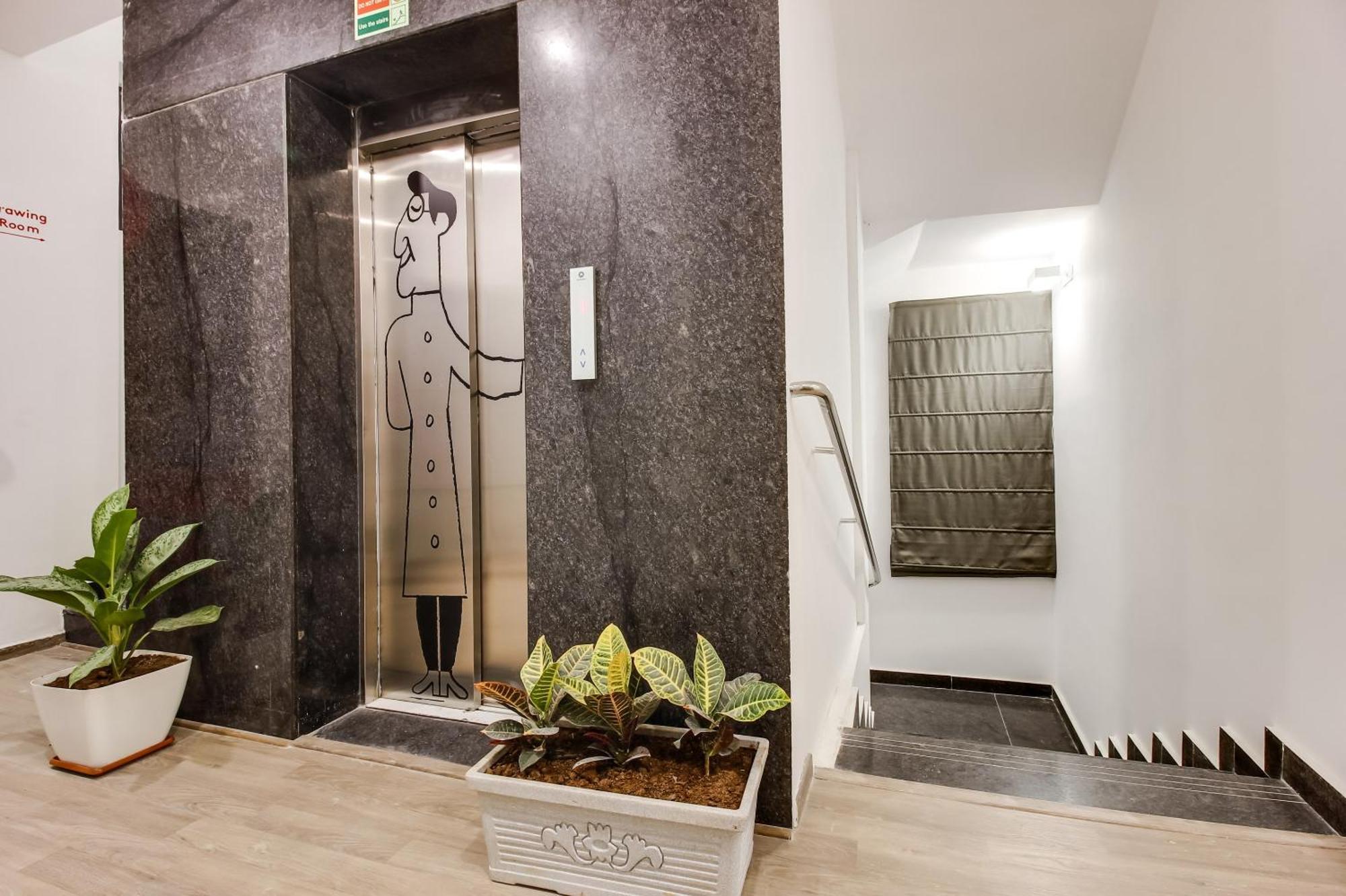 Townhouse De Alphabet Otel Haydarabad Dış mekan fotoğraf