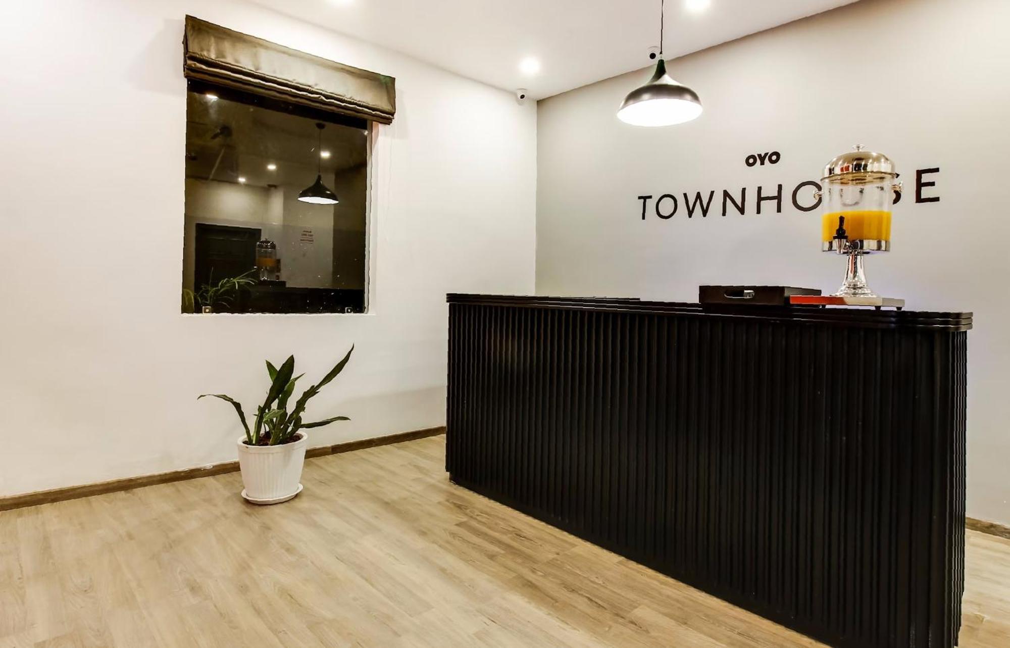 Townhouse De Alphabet Otel Haydarabad Dış mekan fotoğraf