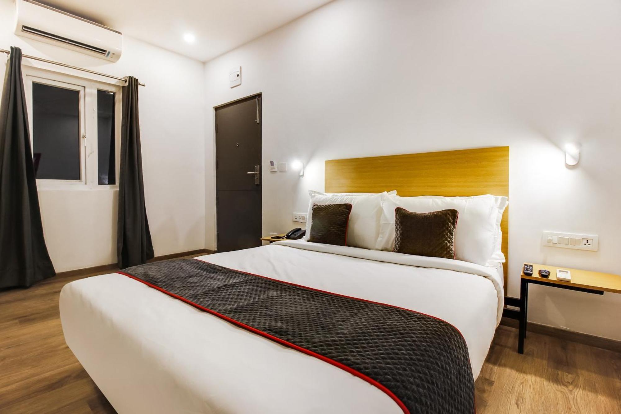 Townhouse De Alphabet Otel Haydarabad Dış mekan fotoğraf