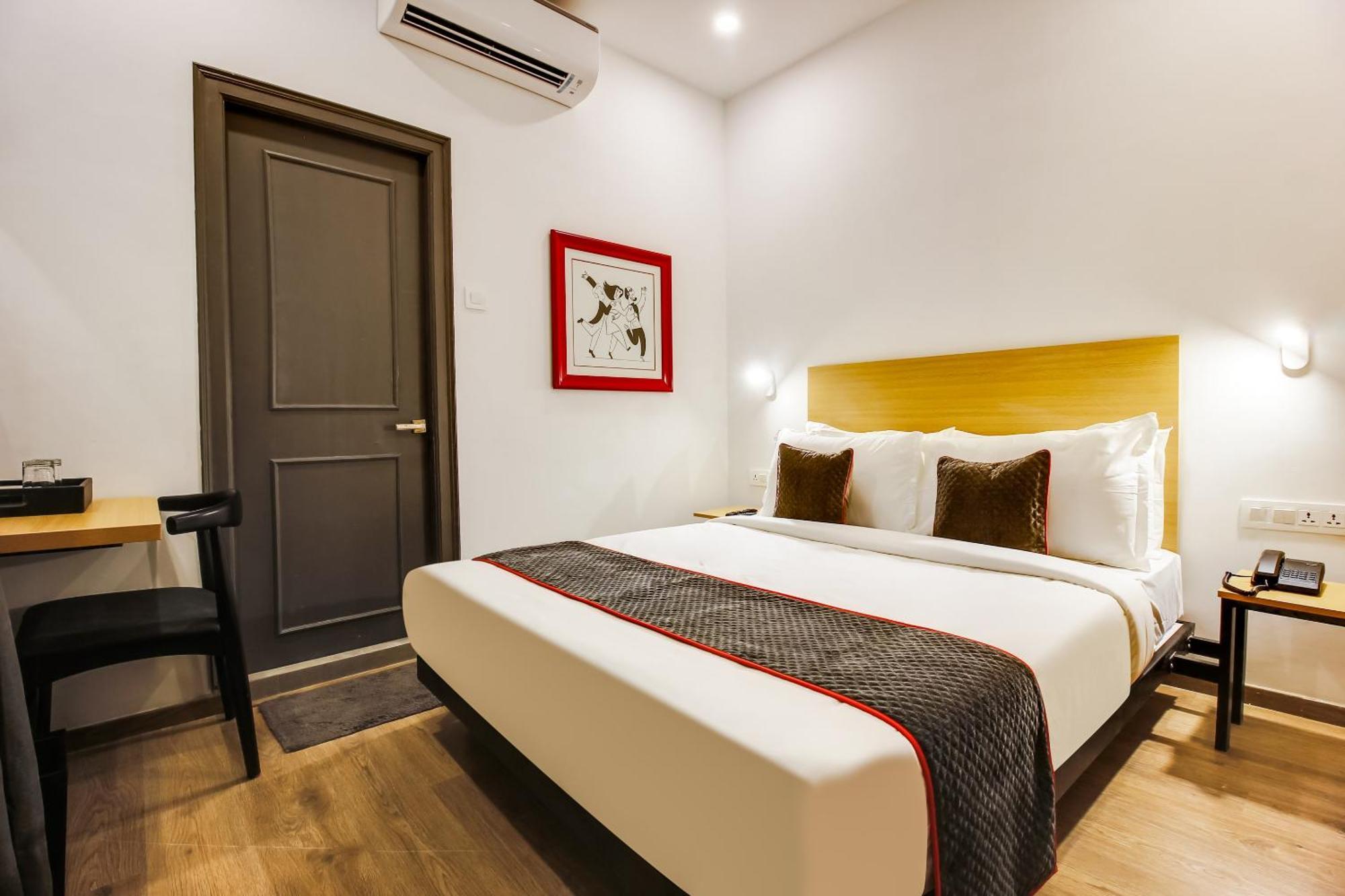 Townhouse De Alphabet Otel Haydarabad Dış mekan fotoğraf